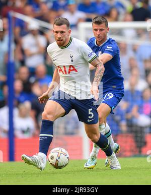 14 Aug 2022 - Chelsea gegen Tottenham Hotspur - Premier League - Stamford Bridge Pierre-Emile Hojbjerg von Tottenham Hotspur während des Premier League-Spiels in Stamford Bridge, London. Picture : Mark Pain / Alamy Live News Stockfoto