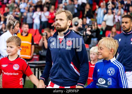 Aalborg, Dänemark. 21., August 2022. Iver Fossum von AAB gesehen während des Superliga-Spiels 3F zwischen Aalborg Boldklub und Broendby IF im Aalborg Portland Park in Aalborg. (Foto: Gonzales Photo - Balazs Popal). Stockfoto