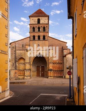 Blick auf die Kirche Saint Quitterie in der Stadt Aire sur l'Adour, Pilgerweg nach Santiago de Compostella, UNESCO-Weltkulturerbe. Neues Aquit Stockfoto