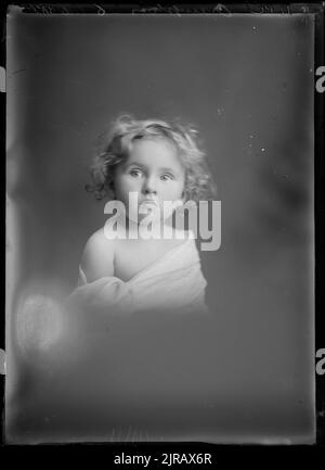 Crompton 12 PC 6 Cab BKT, um 1920, Wellington, von Berry & Co. Stockfoto