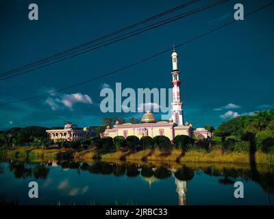 11-jul-22 Barishal, Bangladesch. Baitul Aman Jame Masjid und Eidgah Complex. Stockfoto