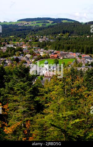 Deutschland, Baden-Württemberg, Hinterzarten, Dorf im Schwarzwaldgebiet Stockfoto