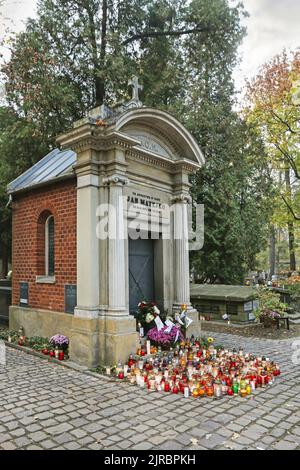 Rakowicki Friedhof, einer der bekanntesten Friedhöfe Polens, im Zentrum von Krakau, Polen. Stockfoto