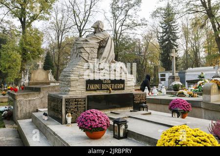 Rakowicki Friedhof, einer der bekanntesten Friedhöfe Polens, im Zentrum von Krakau, Polen. Stockfoto