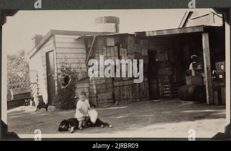 Brian Brake und John (Jack) Brake, der Adoptivvater von Brian Brake, um 1929, Neuseeland, Hersteller unbekannt. Stockfoto