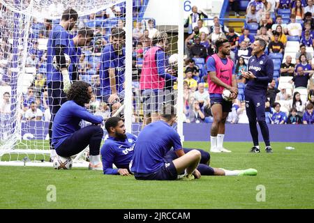 Fulham, London, Großbritannien. 23. August 2022. Die ersten Mannschaftsspieler des Chelsea Football Club trainieren auf ihrem Heimgelände, der Stamford Bridge, vor den Fans bei einem Training am Tag der offenen Tür. Kredit: Motofoto/Alamy Live Nachrichten Stockfoto