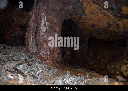 Nyberget aus dem 17.. Jahrhundert und Olavsgruva (1930 - 1977) zeigen die harte Arbeit des Kupferbergbaus in der Nähe von Røros im Süden von Mittelnorwegen Stockfoto