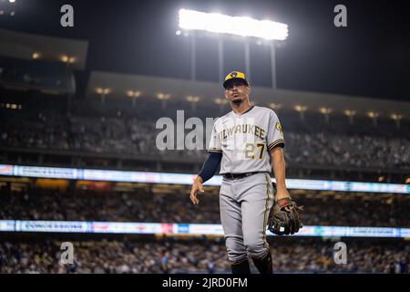 Milwaukee Brewers Shortstop Willy Adames (27) während eines MLB-Spiels gegen die Los Angeles Dodgers, Montag, 22. August 2022, im Dodger Stadium, In Los an Stockfoto