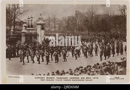 Siegeszug durch London, 03. Mai 1919, Großbritannien, von J. Beagles & Co. Ltd. Geschenk von Cathryn Riley, 2014. Stockfoto