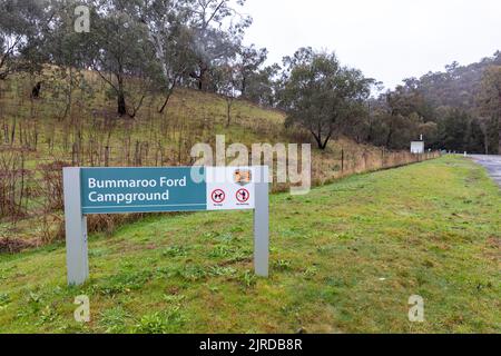 Bummaroo Ford Campingplatz im Abercrombie River Nationalpark im regionalen New South Wales, Australien Stockfoto