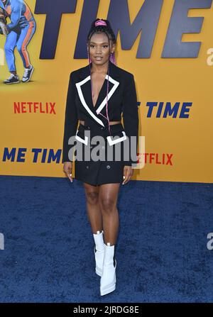 Los Angeles, USA. 23. August 2022. LOS ANGELES, USA. 23. August 2022: Jameelah bei der Premiere von 'Me Time' im Regency Village Theatre, Westwood. Bildquelle: Paul Smith/Alamy Live News Stockfoto