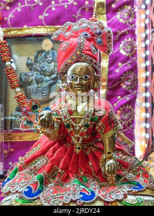 02 07 2022 Panch Dhatu Idol von Lord Bal Krishna, Lord Krishna, Statue im Heimattempel Indien, Asien Stockfoto