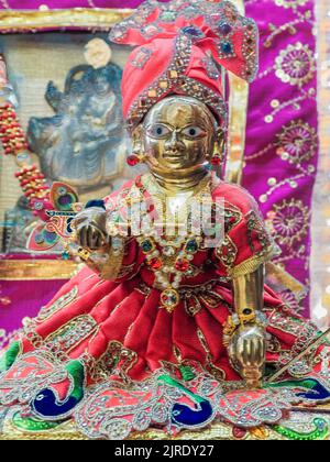 02 07 2022 Panch Dhatu Idol von Lord Bal Krishna, Lord Krishna, Statue im Heimattempel Indien, Asien Stockfoto