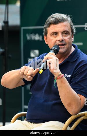 Marina Di Pietrasanta, Italien. 23. August 2022. Carlo Calenda Leiter der azione bei der Sitzung caffè der Versiliana. Auf dem Foto Carlo Calenda Credit: Stefano Dalle Luche/Alamy Live News Stockfoto