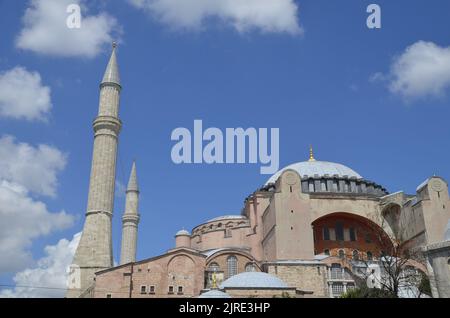 Äußere und architektonische Details der Hagia Sophia Moschee in Istanbul Türkei Stockfoto