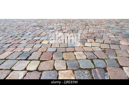 Alter gepflasterter Bürgersteig, Gehweg isoliert auf weißem, perspektivischer Blick Stockfoto