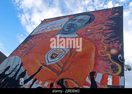 Jimmy Armfield (James Christopher Armfield) malte Wandgemälde in der Bloomfield Road, Blackpool, Lancs, England, Großbritannien, FY1 6JJ Stockfoto