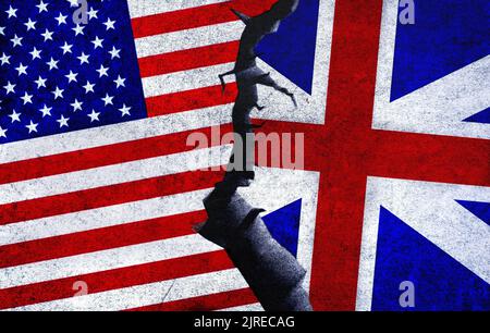 USA gegen Großbritannien Flaggen an einer Wand mit einem Riss. Vereinigte Staaten von Amerika und Großbritannien politische Konflikte, Beziehungen, Handelskonzept Stockfoto