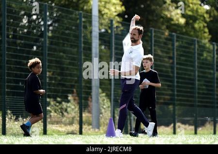 Gareth Southgate, Manager von England, bei der Einführung der neuen £92 Millionen-Finanzierung durch die Football Foundation für Mehrzwecksporteinrichtungen im Gunnersbury Park Sports Hub, London. Bilddatum: Mittwoch, 24. August 2022. Stockfoto