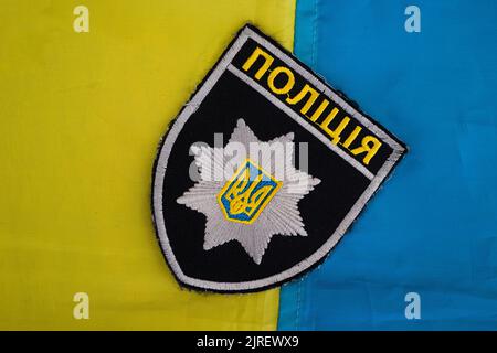 Patch der Nationalen Polizei der Ukraine , Nahaufnahme. Uniform der Nationalen Polizei der Ukraine. Stockfoto