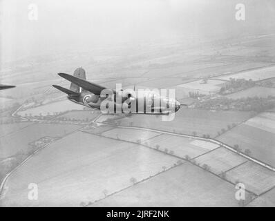 Amerikanische Flugzeuge der Royal Air Force Service 1939-1945 - Douglas DB7 und DB-7b Boston. Boston Mark III, AL775&#145; RH-D&#146; der in Nr. 88 Squadron RAF an Attlebridge, Norfolk, im Flug. Stockfoto