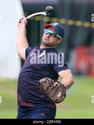 Südafrikas Cheftrainer Mark Boucher während einer Nets-Sitzung im Emirates Old Trafford, Manchester. Bilddatum: Mittwoch, 24. August 2022. Stockfoto