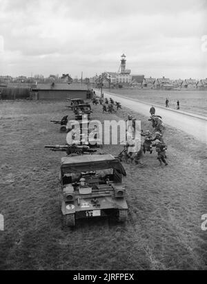 Die britische Armee in Frankreich 1939-40 25-PDR-Kanonen und Träger von 2 Regiment Royal Horse artillery bei La Bassee, Dezember 1939. Stockfoto