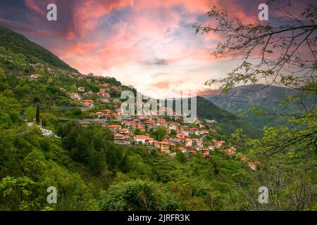 Blick auf Lagadia Dorf in Peloponnes, Arcadia, Griechenland Stockfoto