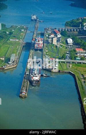 Miraflores Fluttor am Panamakanal, die wichtigste künstliche Wasserart im Wort, die den Atlantik mit dem Pazifischen Ozean, Panama, verbindet Stockfoto