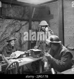 Die britische Armee auf Gibraltar 1942 Offizieren die Durchführung von Operationen aus der unterirdischen Verteidigungsanlagen, die auf dem Felsen von Gibraltar, 9. April 1942. Stockfoto