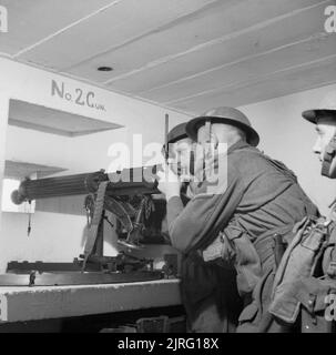 Die britische Armee auf Gibraltar 1942 In einem Vickers machine-gun Post in den unterirdischen Verteidigungsanlagen, die auf dem Felsen von Gibraltar, 9. April 1942. Stockfoto