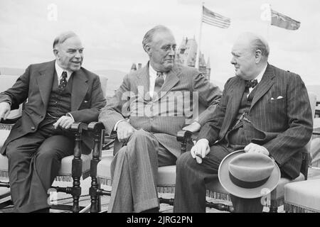 Kanadische Premierminister Mackenzie King, US-Präsident Franklin D Roosevelt und der britische Premierminister Winston Churchill während der Quebec Konferenz Stockfoto