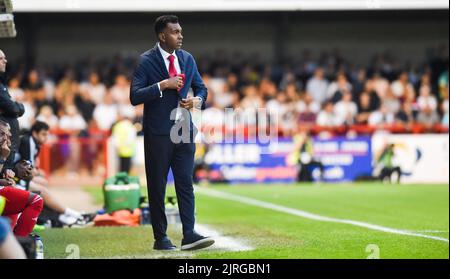 Crawley-Manager Kevin Betsy während des zweiten Spiels der EFL Carabao Cup Runde zwischen Crawley Town und Fulham im Broadfield Stadium , Crawley , Großbritannien - 23.. August 2022 nur für redaktionelle Verwendung. Keine Verkaufsförderung. Für Football-Bilder gelten Einschränkungen für FA und Premier League. Keine Nutzung des Internets/Handys ohne FAPL-Lizenz - für Details wenden Sie sich an Football Dataco Stockfoto