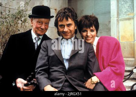 JOHN GIELGUD, Dudley Moore, Liza Minnelli, Arthur, 1981 Stockfoto