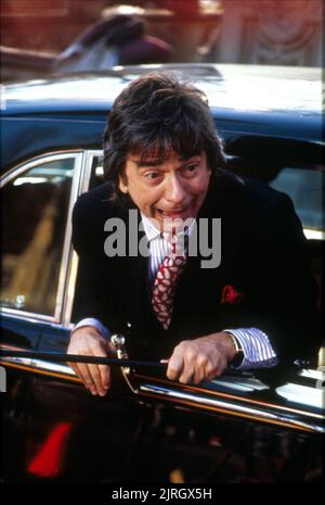 DUDLEY MOORE, ARTHUR 2: ON THE ROCKS, 1988 Stockfoto