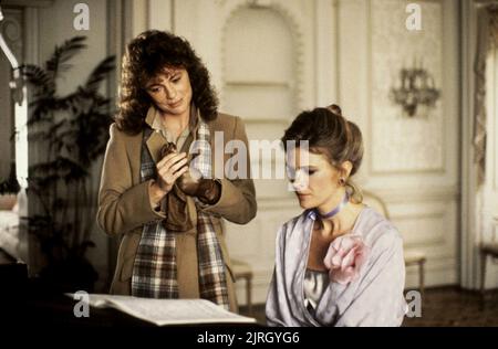 JACQUELINE BISSET, Candice Bergen, reichen und berühmten, 1981 Stockfoto