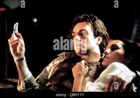 ARMAND ASSANTE, BARBARA CARRERA, I DIE JURY, 1982 Stockfoto