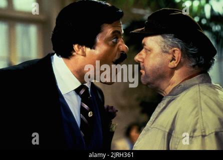 OLIVER REED, Charles Durning, zwei EINER ART, 1983 Stockfoto