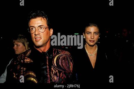 **DATEI FOTO** Jennifer Flavin Akten zur Scheidung von Sylvester Stallone. Sylvester Stallone und Jennifer Flavin 1990 Quelle: Ralph Dominguez/MediaPunch Stockfoto