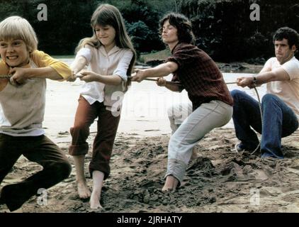 RICK SCHRODER, TAMMY LAUREN, GENEVIEVE BUJOLD, Elliott Gould, der letzte Flug von Noahs Arche, 1980 Stockfoto