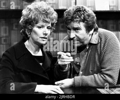 BARBARA MULLANEY, PETER ADAMSON, Coronation Street, 1986 Stockfoto