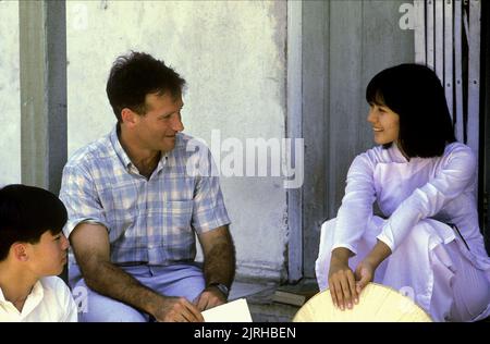 ROBIN WILLIAMS, CHINTARA SUKAPATANA, GOOD MORNING VIETNAM, 1987 Stockfoto