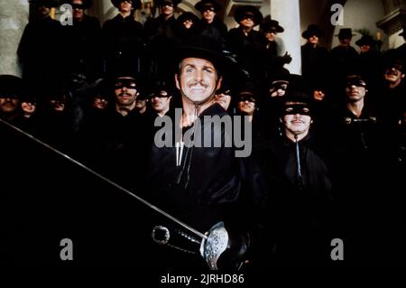 GEORGE HAMILTON, Zorro: Die GAY BLADE, 1981 Stockfoto