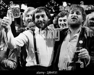 CHAS HODGES, DAVE PEACOCK, Chas und Dave's Knie, 1983 Stockfoto