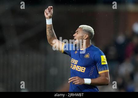 Birkenhead, Großbritannien. 24. August 2022. Joelinton #7 of Newcastle United Gestures in Birkenhead, Vereinigtes Königreich am 8/24/2022. (Foto von Steve Flynn/News Images/Sipa USA) Quelle: SIPA USA/Alamy Live News Stockfoto