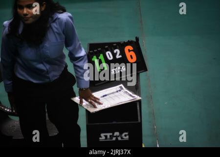 Srinagar, Indien. 24. August 2022. Die Masters National Table Tennis Championships 28., die von der J&K Tischtennis Association in Zusammenarbeit mit dem Indian Veterans Table Tennis Committee unter der Schirmherrschaft der Tischtennis Federation of India (durch das Komitee der Administratoren) organisiert werden und ordnungsgemäß vom Jammu and Kashmir Sports Council unterstützt werden. (Foto: Mubashir Hassan/Pacific Press) Quelle: Pacific Press Media Production Corp./Alamy Live News Stockfoto