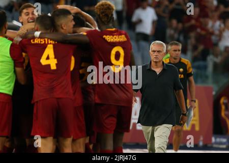 Rom, Italien. 22. August 2022. Trainer Jose Mourinho (Roma) während des Serie A-Spiels zwischen AS Roma und US Cremonese im Stadio Olimpico am 22 2022. August in Rom, Italien. (Bild: © Giuseppe Fama/Pacific Press via ZUMA Press Wire) Stockfoto