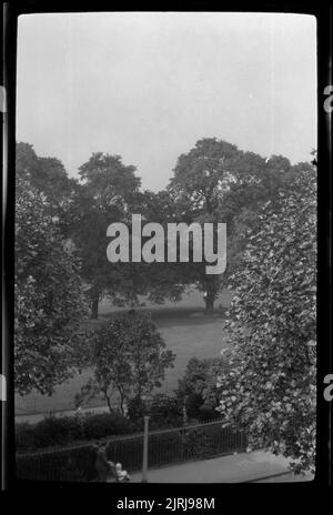 Honor Oak Park, London, 1930s, England, von Eric Lee-Johnson. Stockfoto