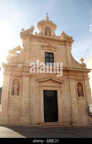 Außenansicht der Kirche Santa Maria 'del Caroseno' (16.. Jahrhundert) in Castellana Grotte, Italien Stockfoto