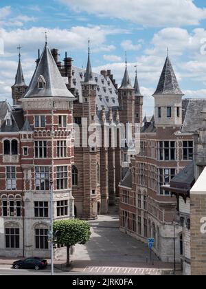 Antwerpen, Belgien, 02. Juli 2022, das Museum Vleeshuis in Antwerpen ist ein monumentales ehemaliges guildhall, das aus dem frühen sechzehnten Jahrhundert stammt Stockfoto